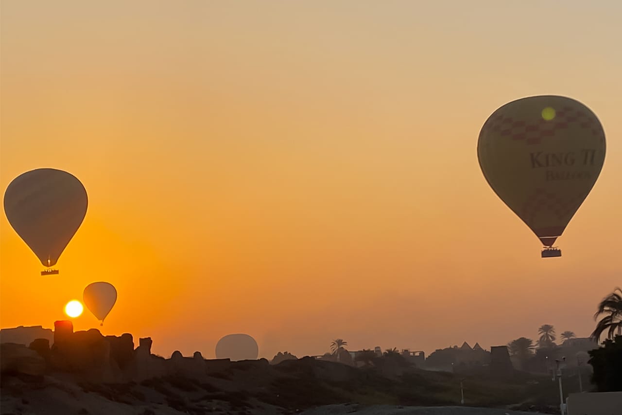 Sunrise hot air balloon ride
